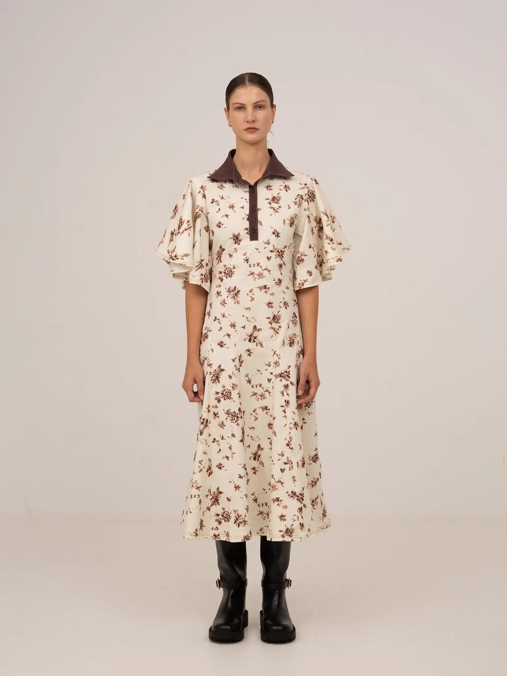 brown floral midi dress Brown floral midi dress with cape collar and sleeves