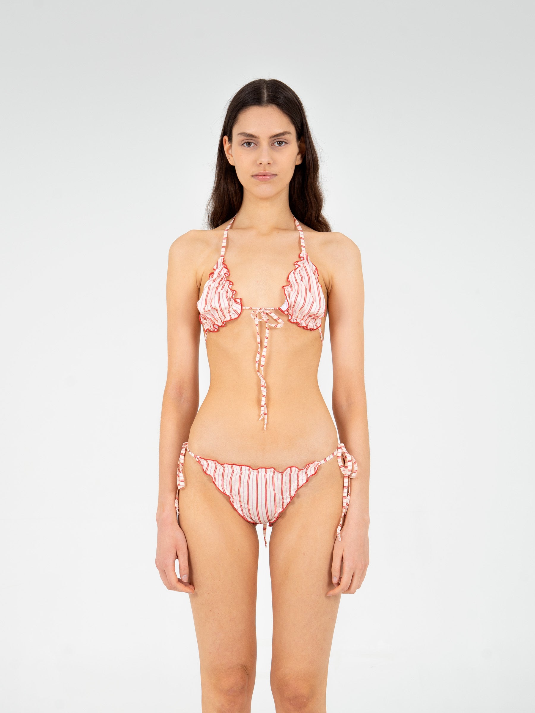Alchemist Striped Ruched Bikini Top camisas y camisetas