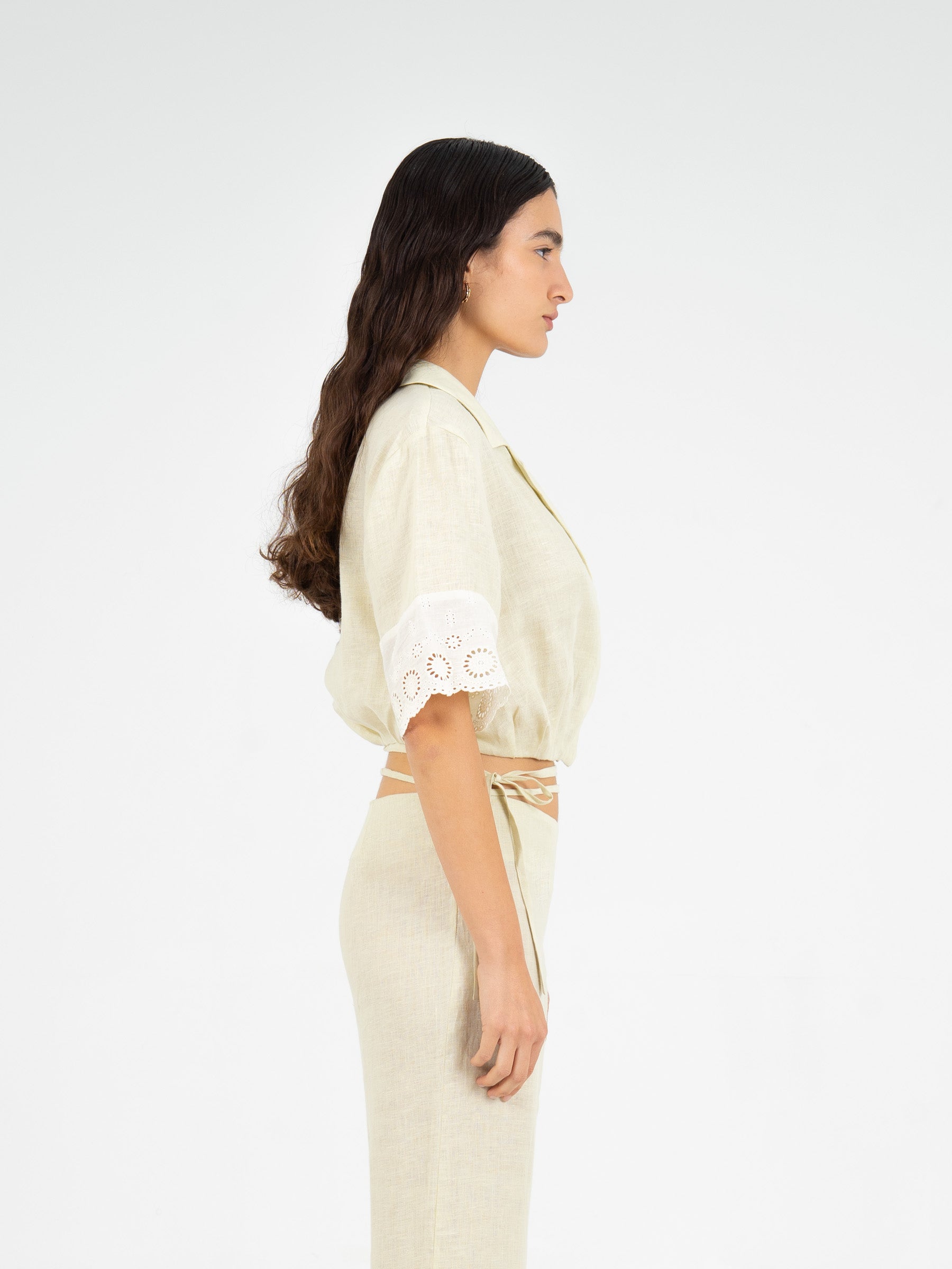 Aurora Linen Beige Top camisas y camisetas