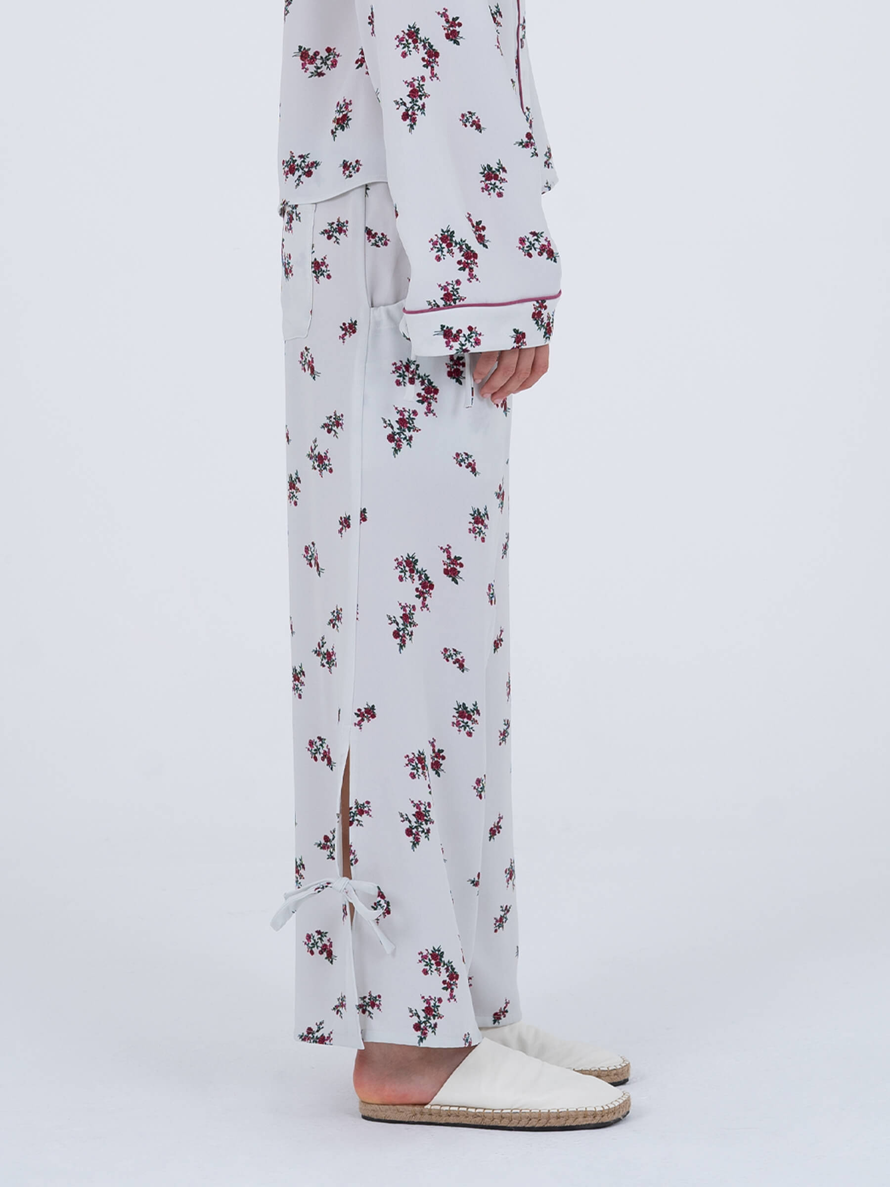 Bloom Flower Print Pants pantalones