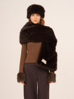 Completa tu look con Bear Brown Fur Hat 
