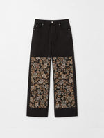 Completa tu look con Hazel Brown Floral Panel Trousers