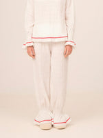 Completa tu look con Offduty Cream Pajama Pants