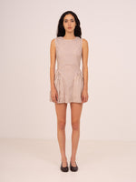Completa tu look con Candy Striped Mini Dress