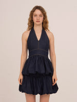 Completa tu look con Denim Fawn Balloon Halter Top