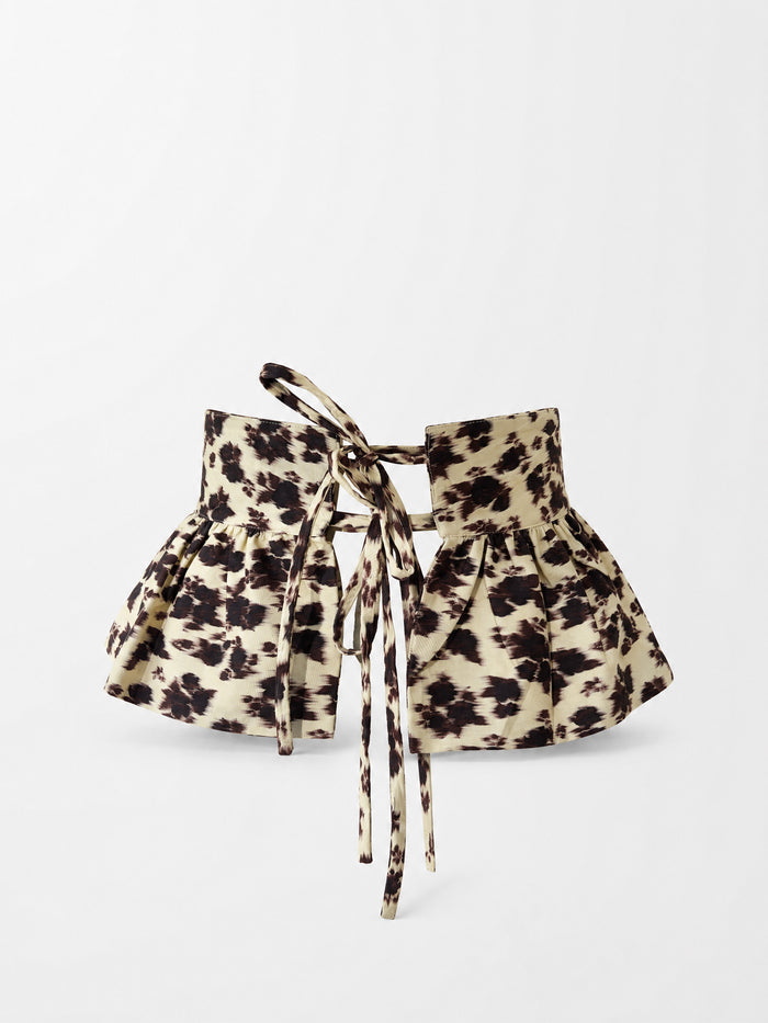 Field Floral Print Ruffle Belt