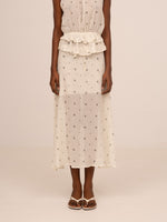 Completa tu look con Lumea Floral Print Midi Skirt