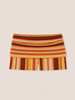 Completa tu look con Sunlight Striped Knit Shorts