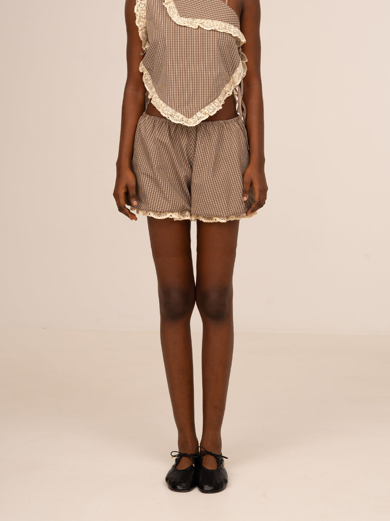 Shorts de cuadros marrón para mujer con corte globo y tiro bajo