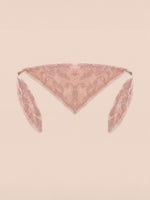 Completa tu look con Pink Jester Embroidery Headscarf