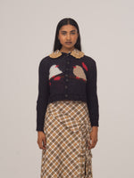 Completa tu look con Carolina Bird Knit Cardigan 