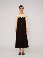 Completa tu look con Chocolat Brown Maxi Dress