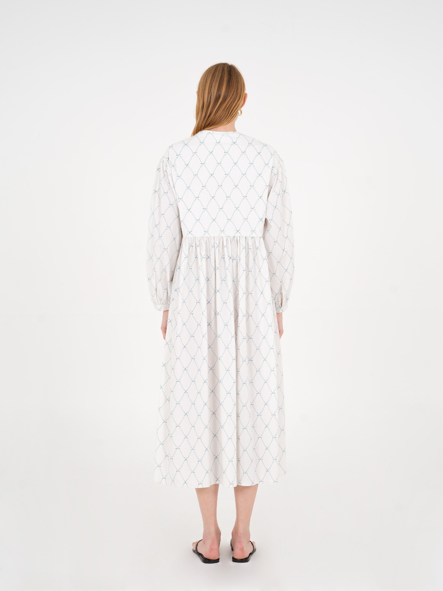 Cityscape White Bow-Printed Dress vestidos