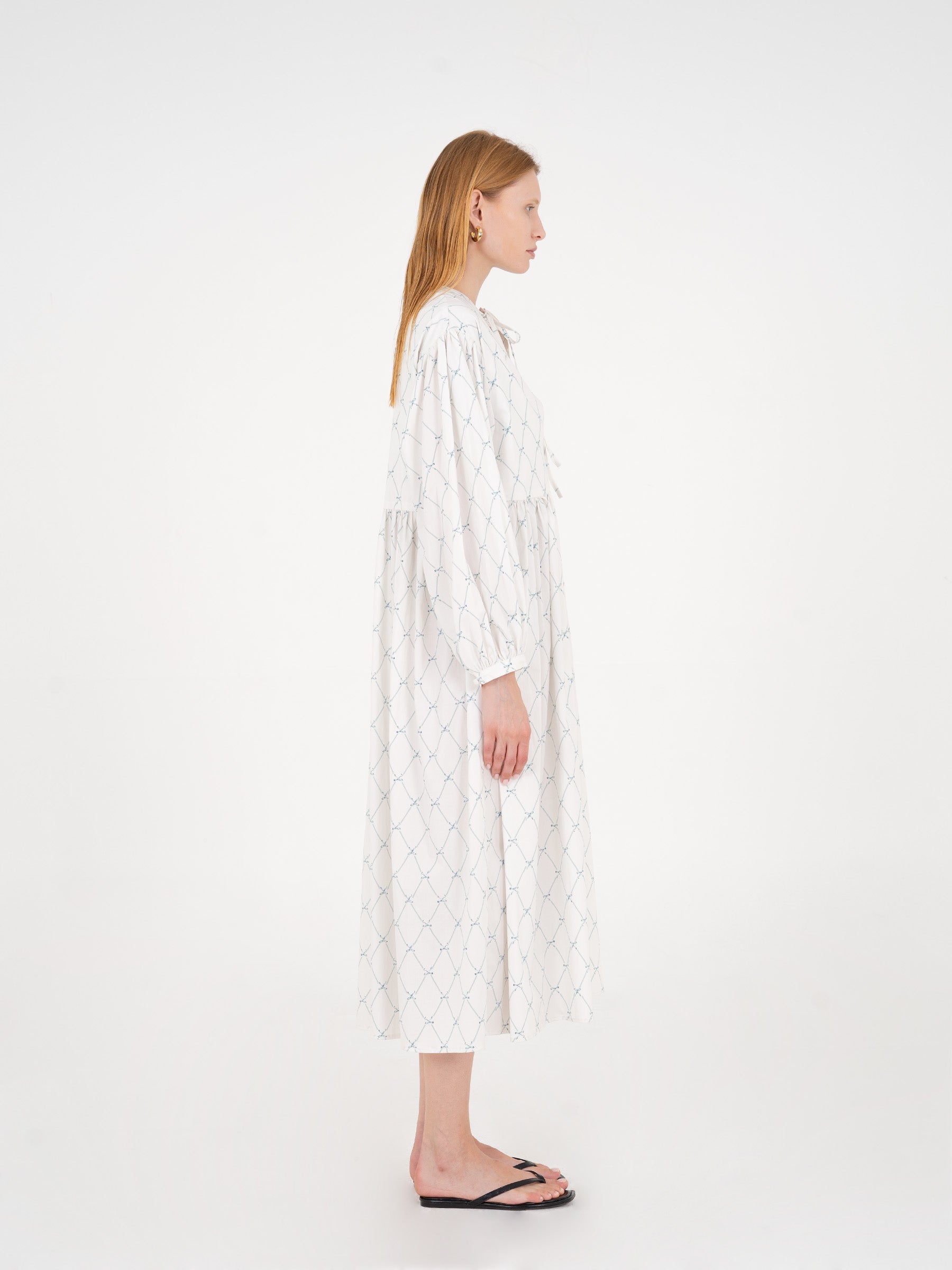 Cityscape White Bow-Printed Dress vestidos