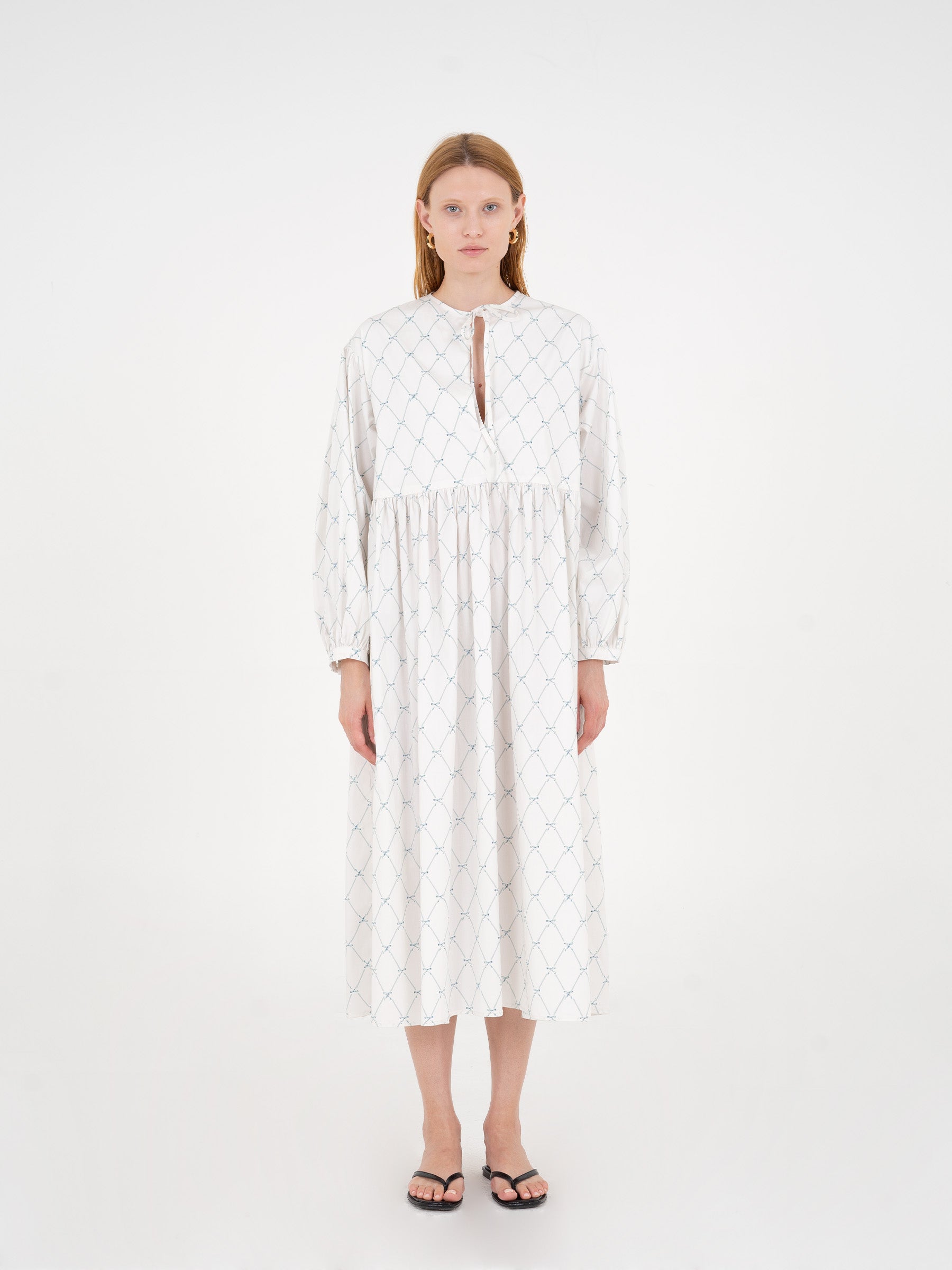 Cityscape White Bow-Printed Dress vestidos