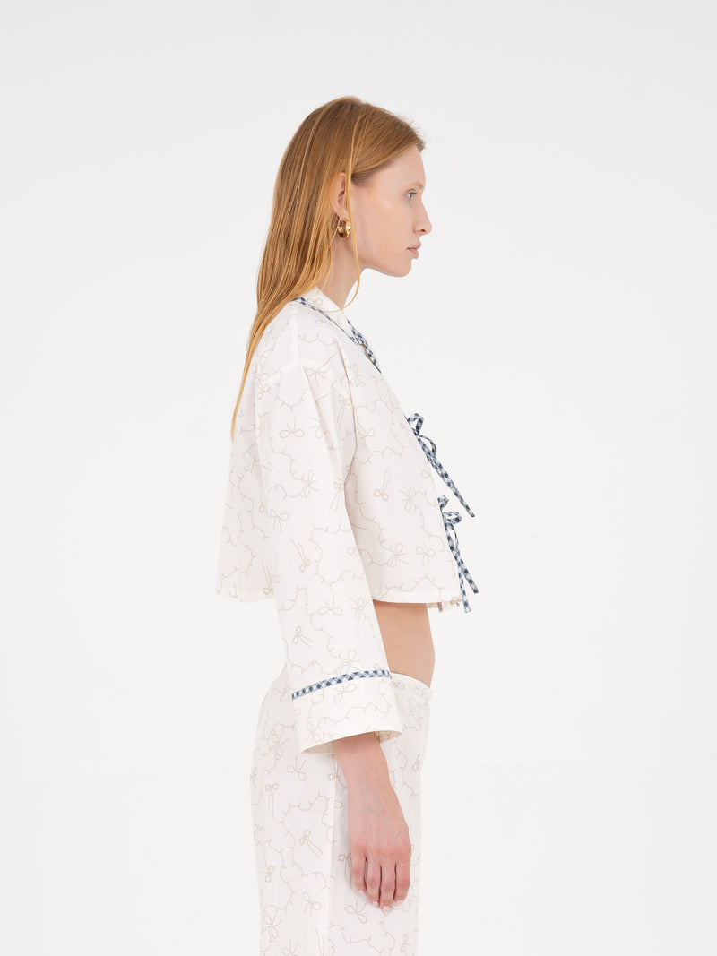 Cosmopolitan White Cropped Bow-Printed Shirt camisas y camisetas