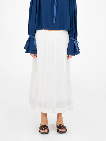 Delicate White Low-Rise Skirt