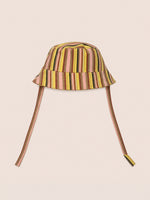 Completa tu look con Cala Striped Bucket Hat