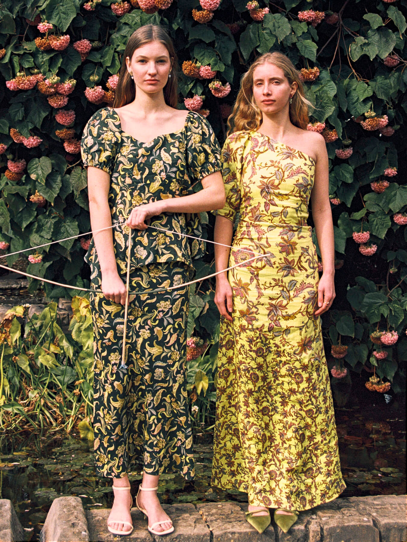 Enigma Green Floral Print Top camisas y camisetas