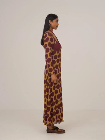 Long burgundy dress with yellow polka dots and a scoop neckline | CARMEN SAYS Long burgundy dress with yellow polka dots and a scoop neckline | CARMEN SAYS