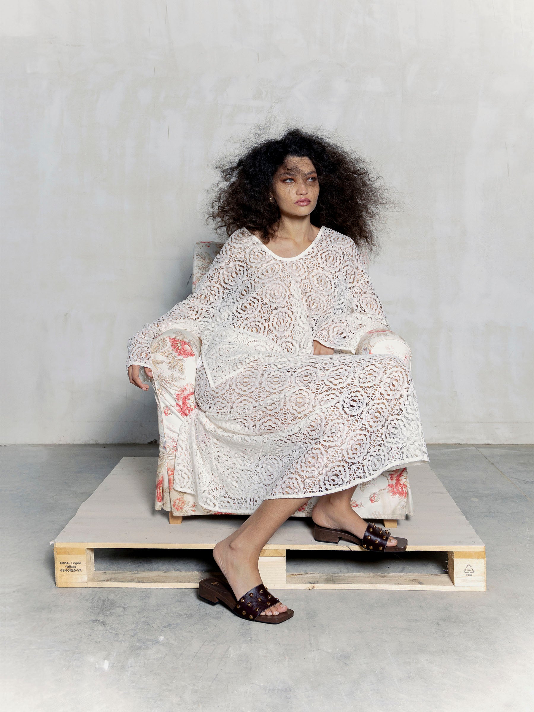 Fertessa White Lace Skirt falda