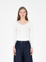 Completa tu look con Heart White Top