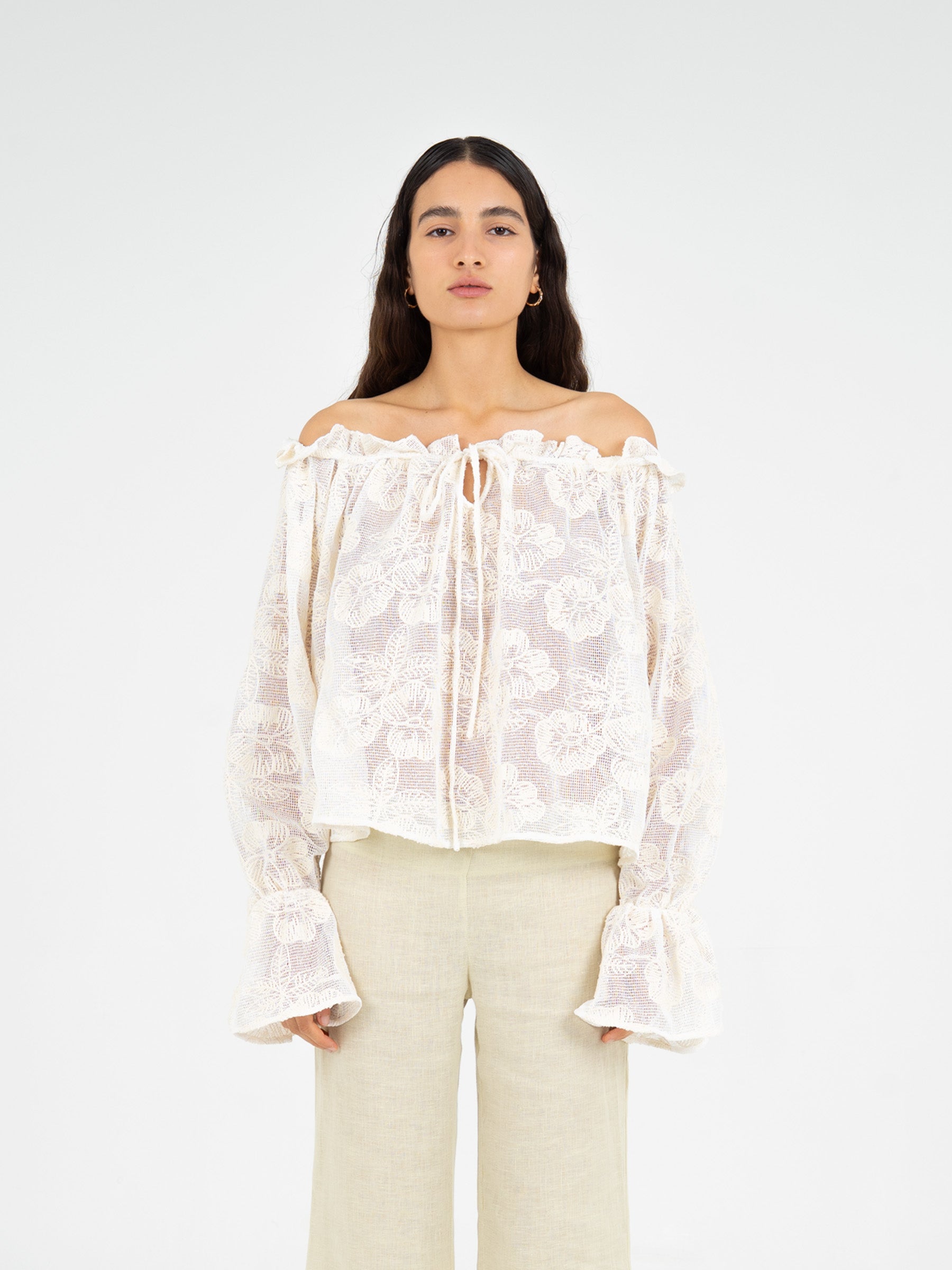 Joy Mesh White Top camisas y camisetas