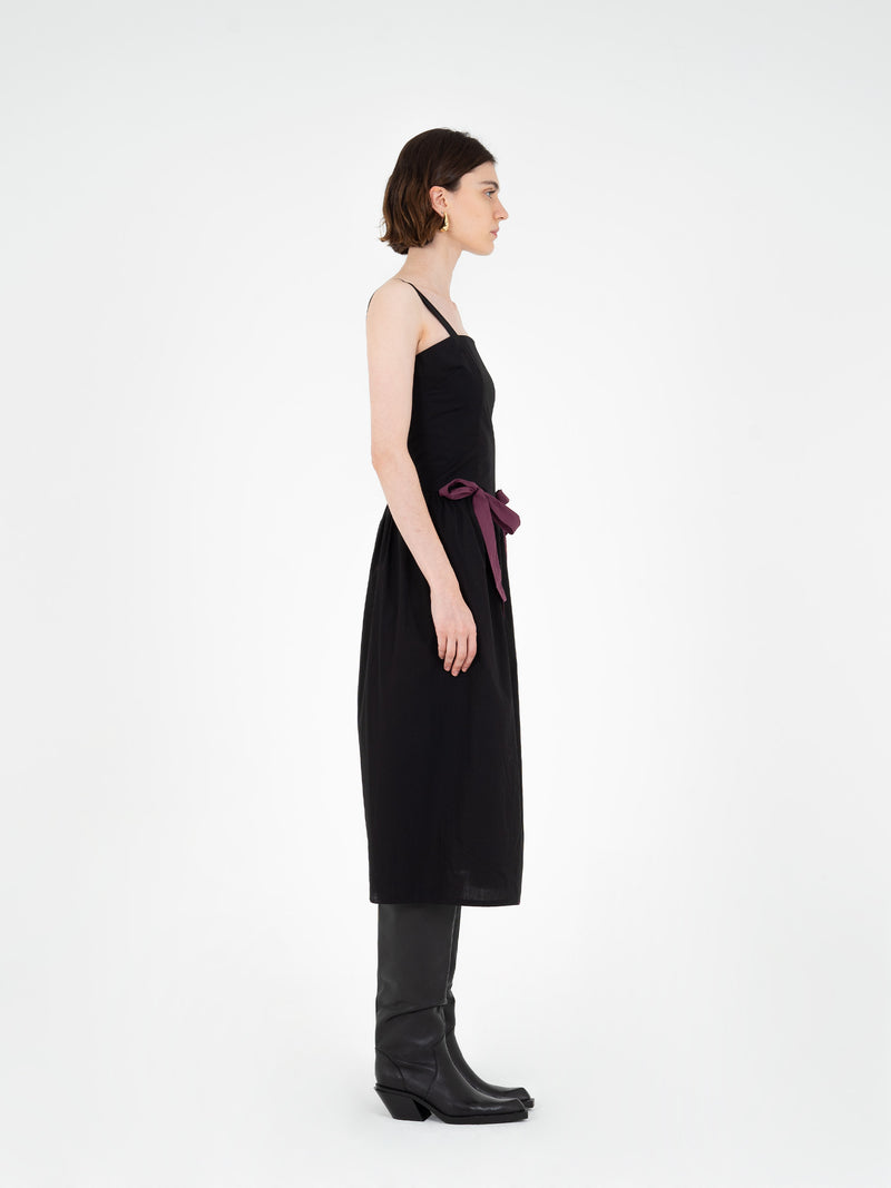 Kind Black Midi Dress vestidos