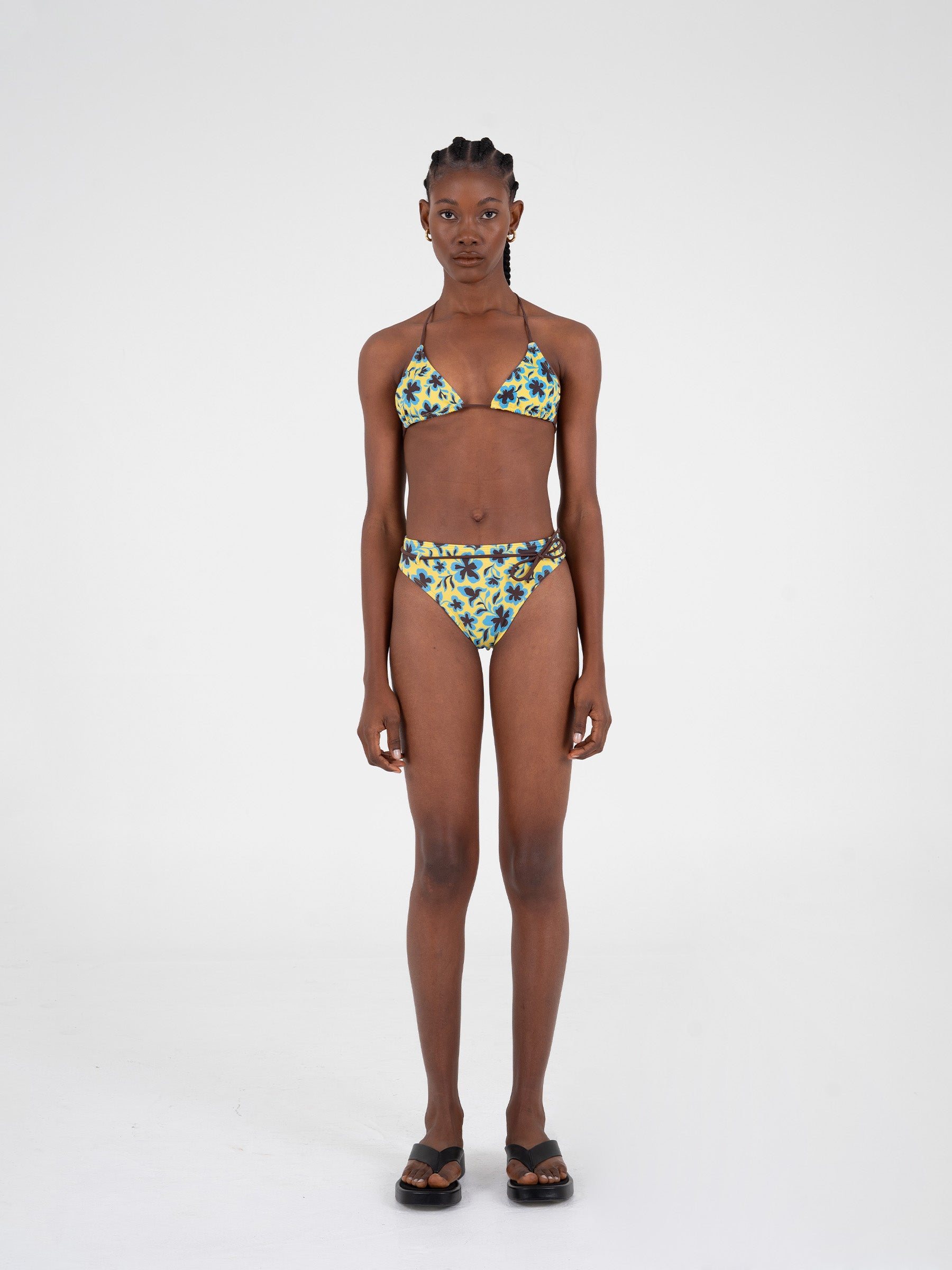 Lagoon Yellow Floral Print Bikini Top Bañador