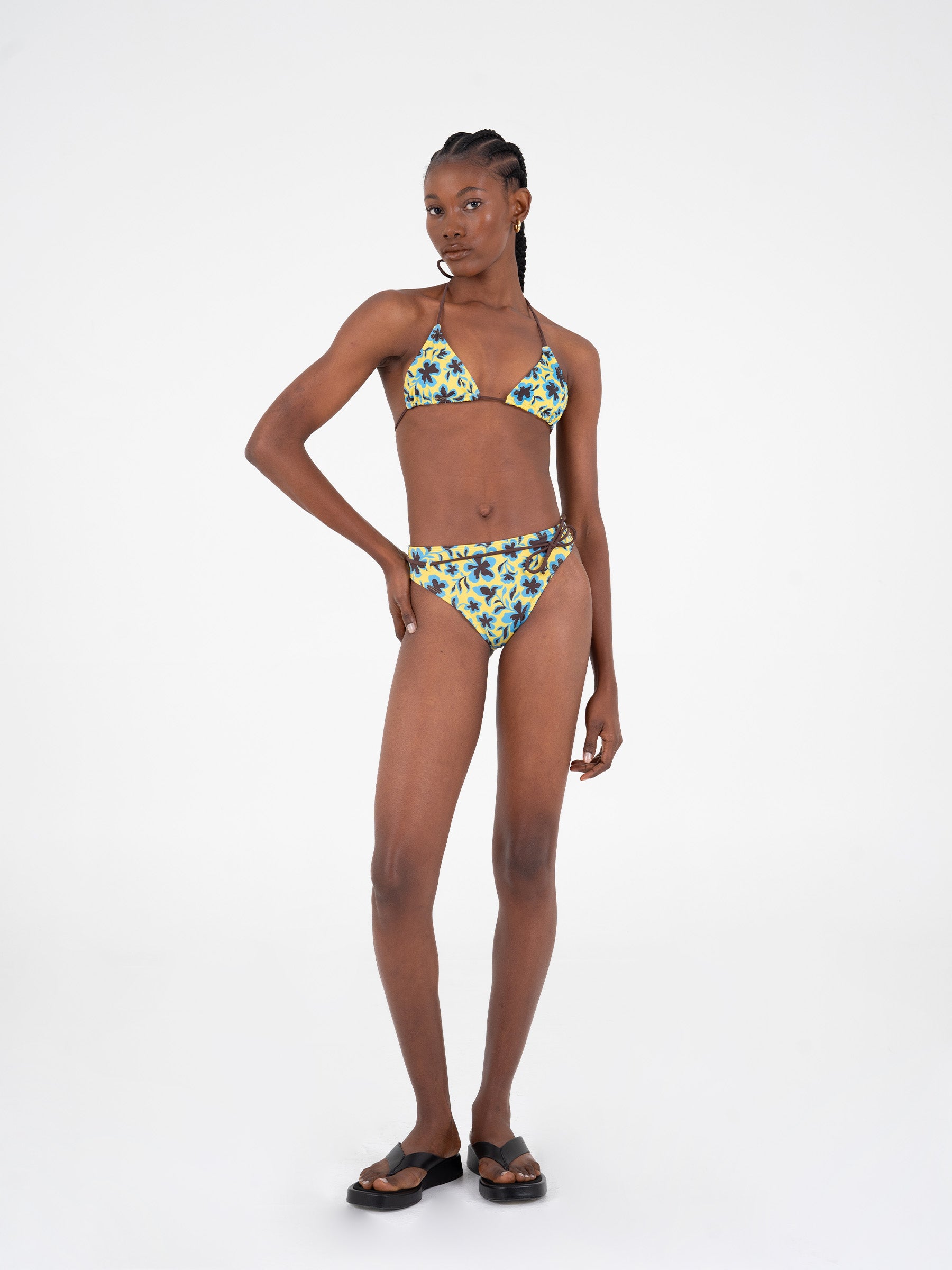 Lagoon Yellow Floral Print Bikini Top Bañador