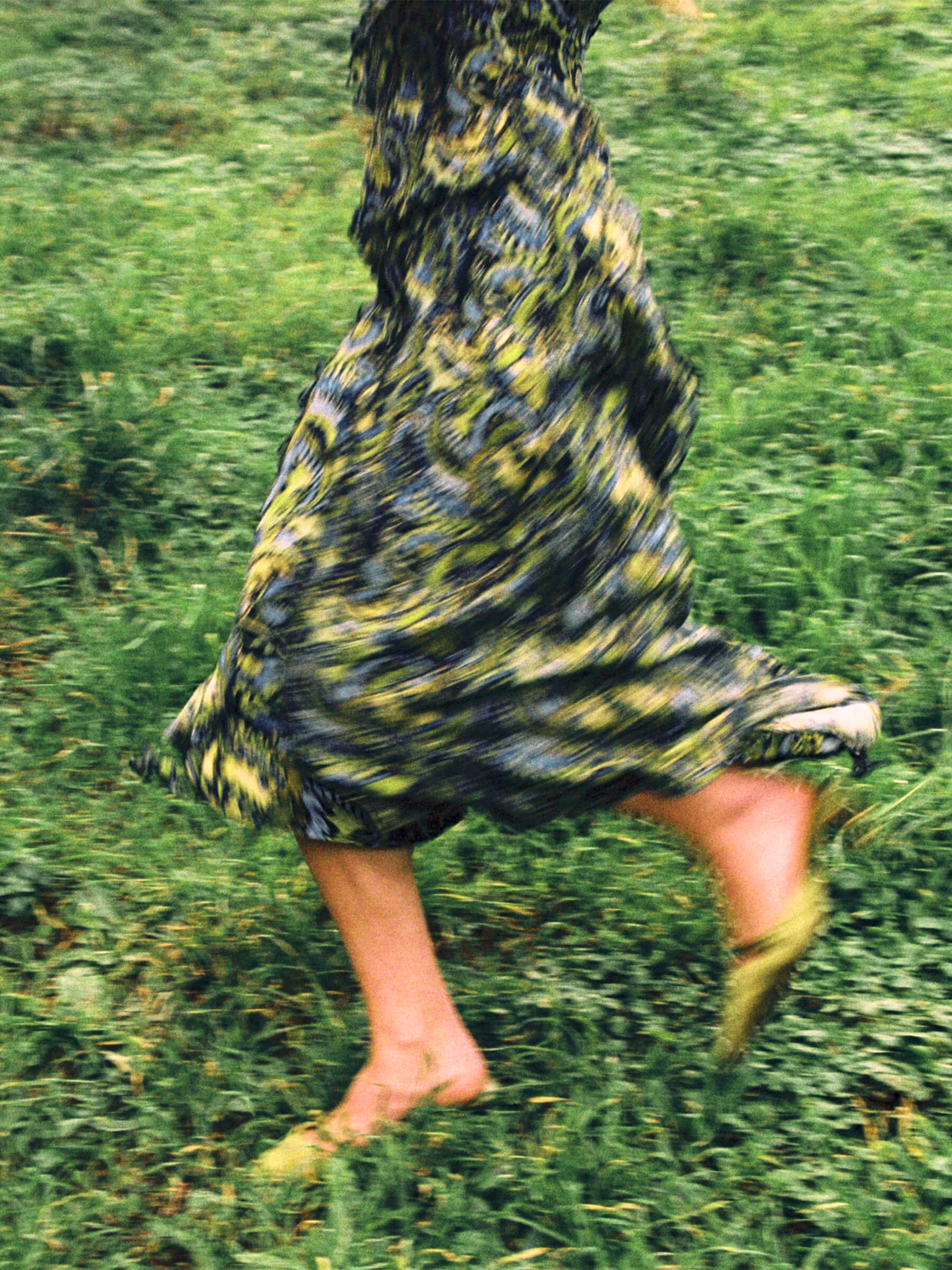 Green floral midi dress with ruffles | CARMEN SAYS Green floral midi dress with ruffles | CARMEN SAYS