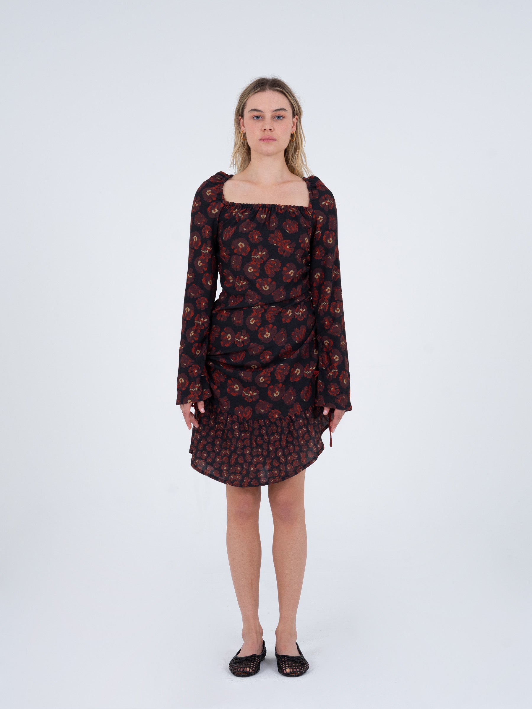 Lullaby Floral-Printed Short Dress vestidos