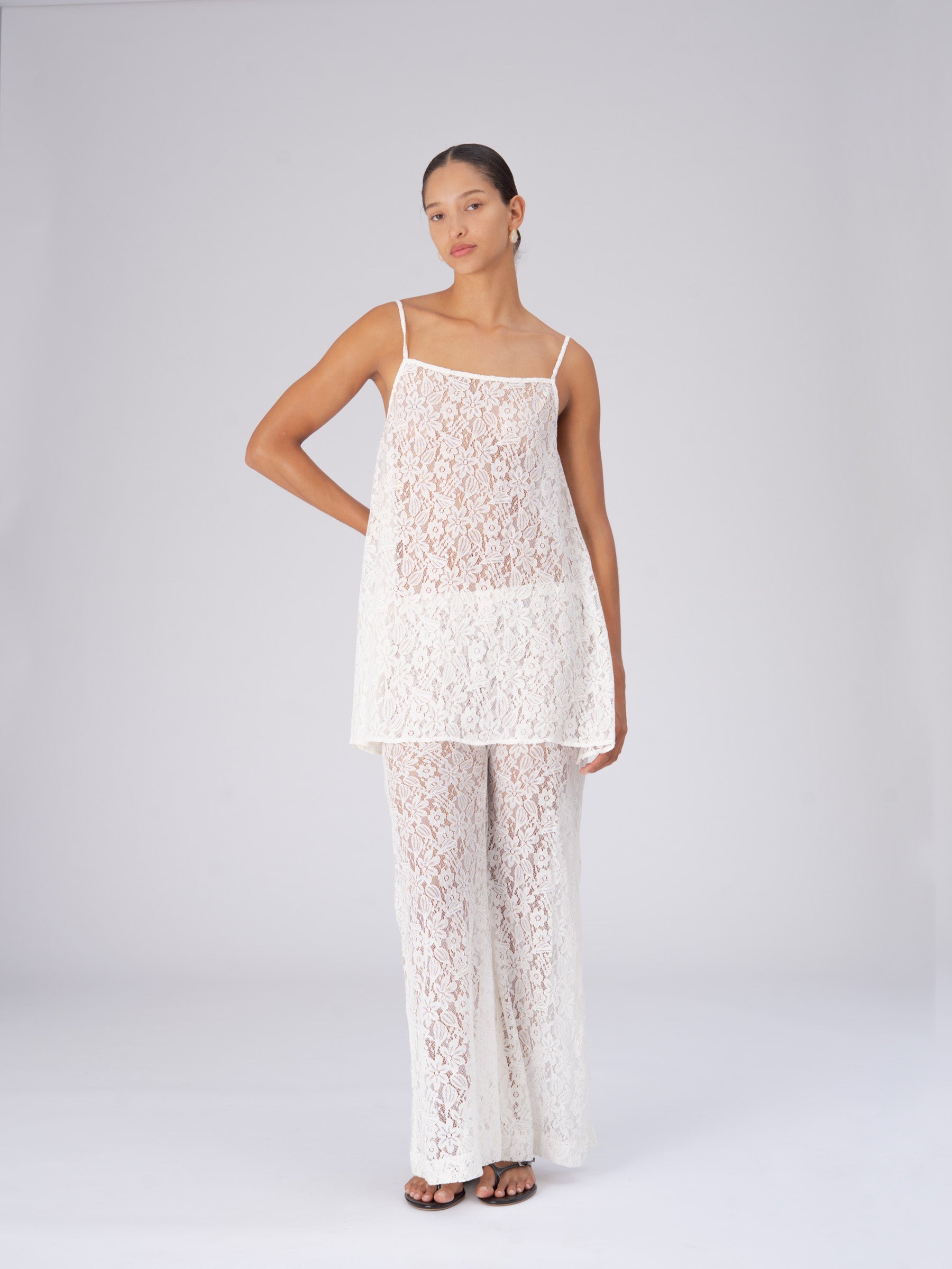 Luna White Lace Pants pantalones