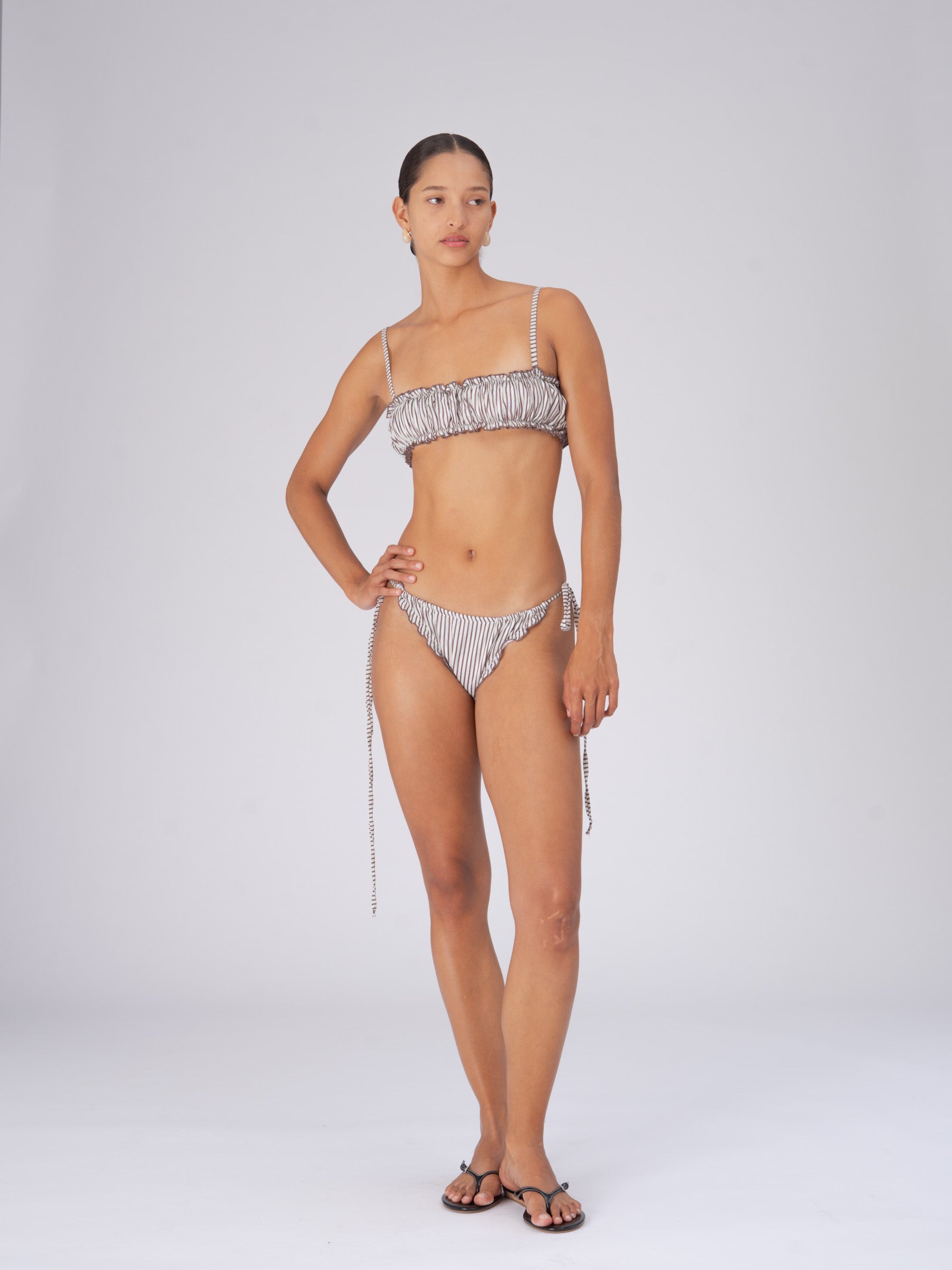 Magnus Brown Striped Bikini Bottom camisas y camisetas