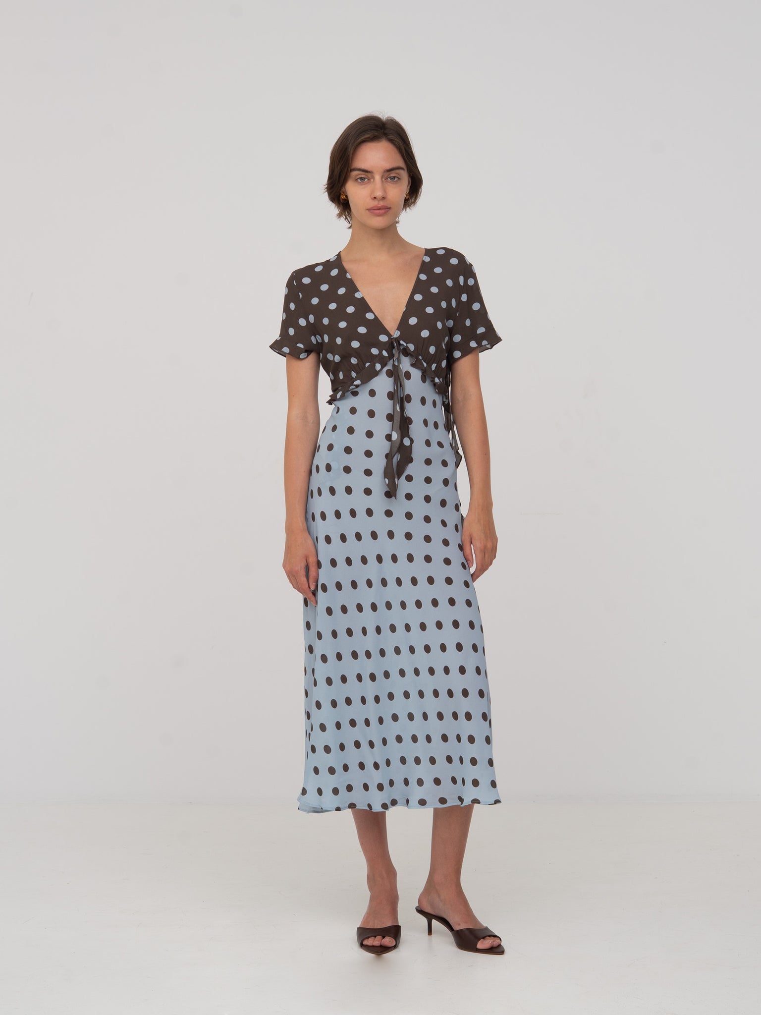 Vestido midi Paris Polka Dot bicolor con lunares CARMEN SAYS
