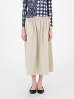 Completa tu look con Pavement Beige Skirt