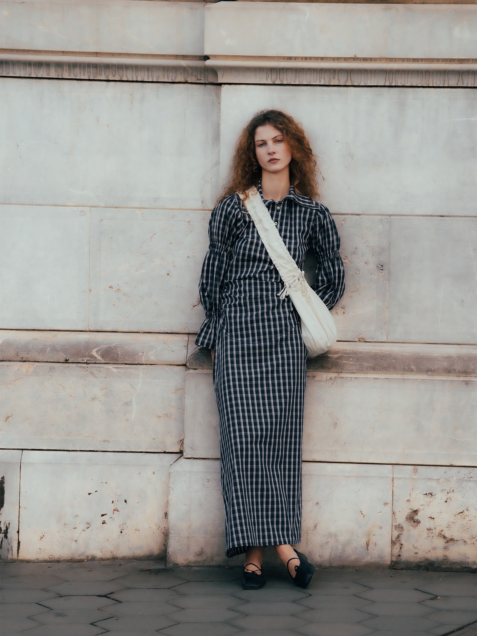 Blue plaid maxi dress with contrasting collar | CARMEN SAYS Blue plaid maxi dress with contrasting collar | CARMEN SAYS