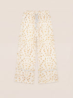 Completa tu look con White Bambi Deer Print Pyjama Pants