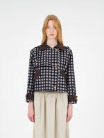 Completa tu look con Rooftop Tartan Squared Trenchcoat