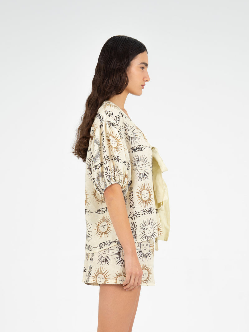 Soleil Spirit Sun-Printed Top camisas y camisetas