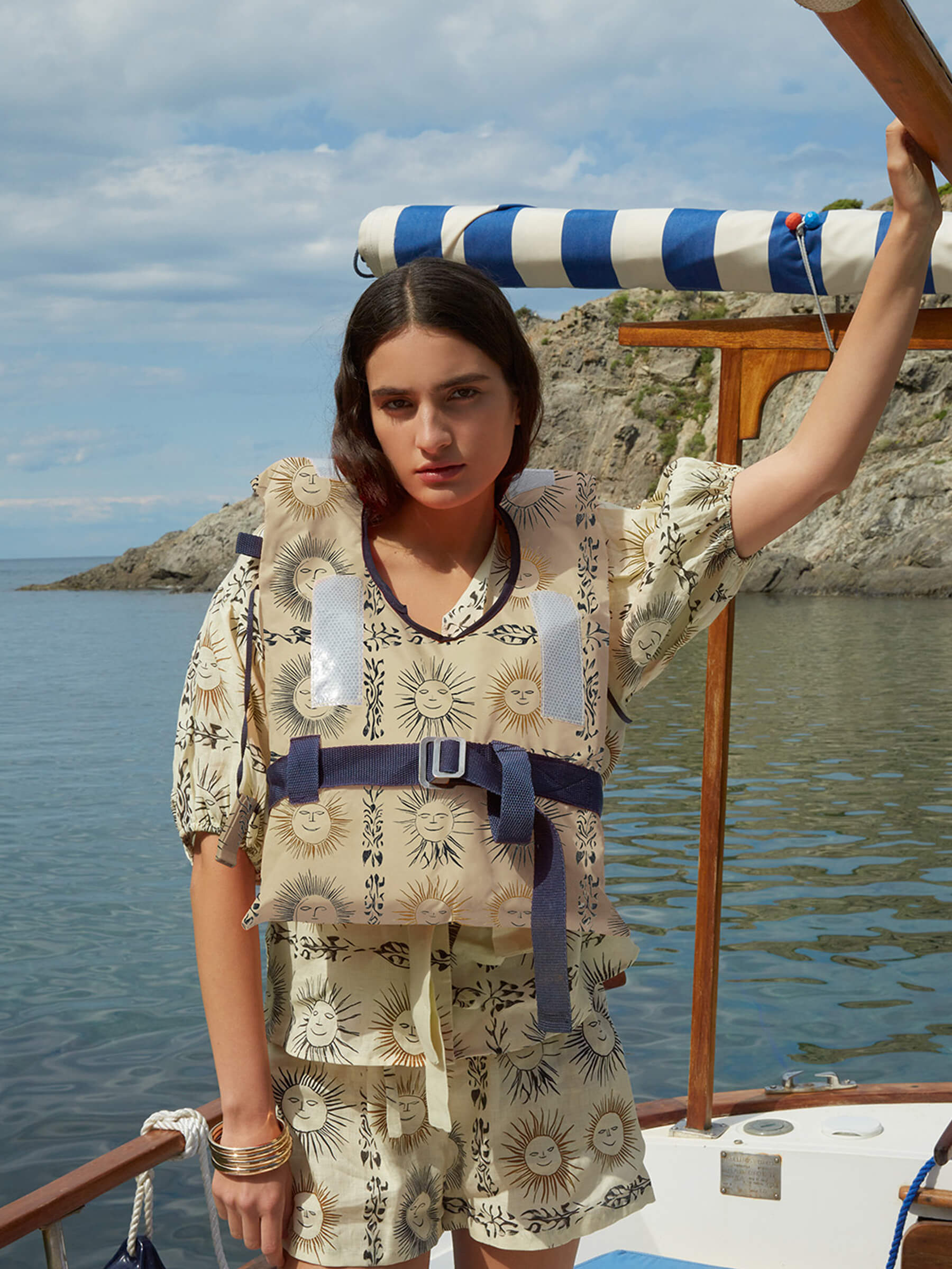 Soleil Spirit Sun-Printed Top camisas y camisetas