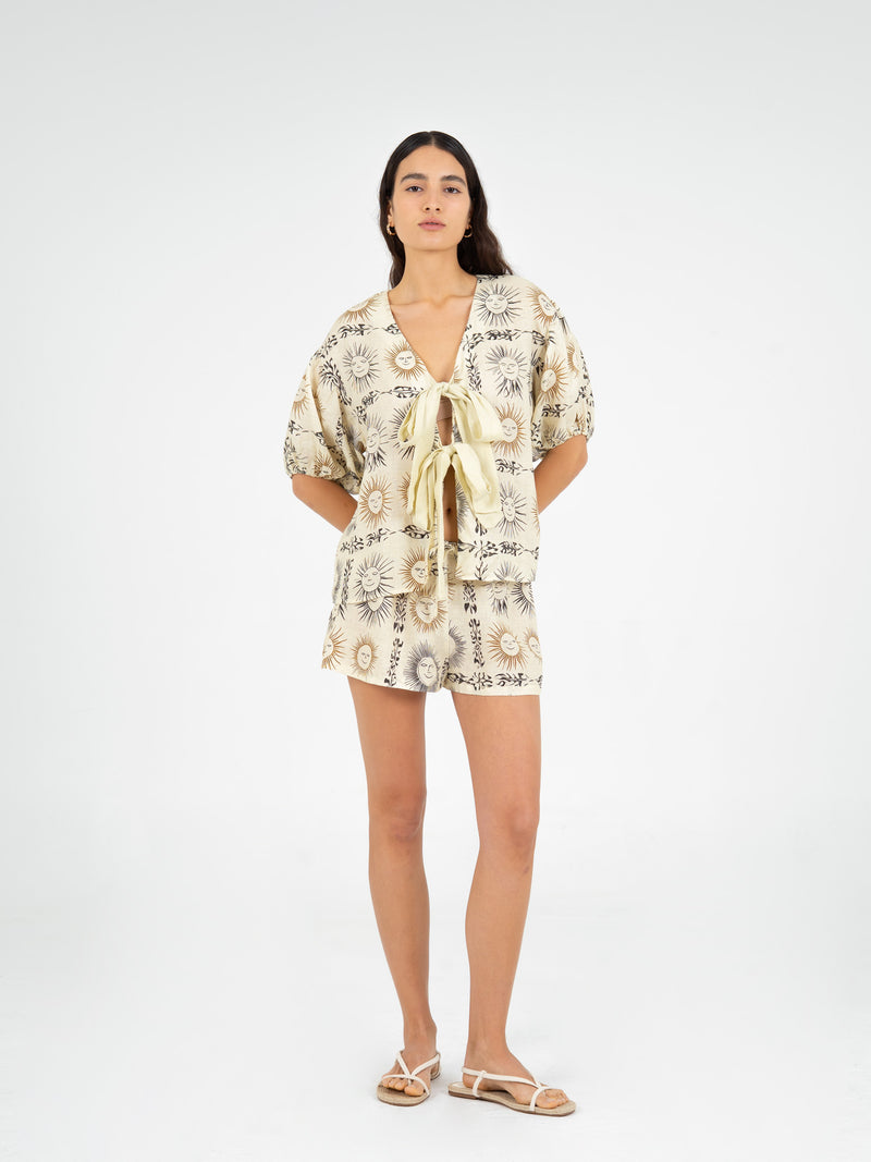 Soleil Spirit Sun-Printed Top camisas y camisetas