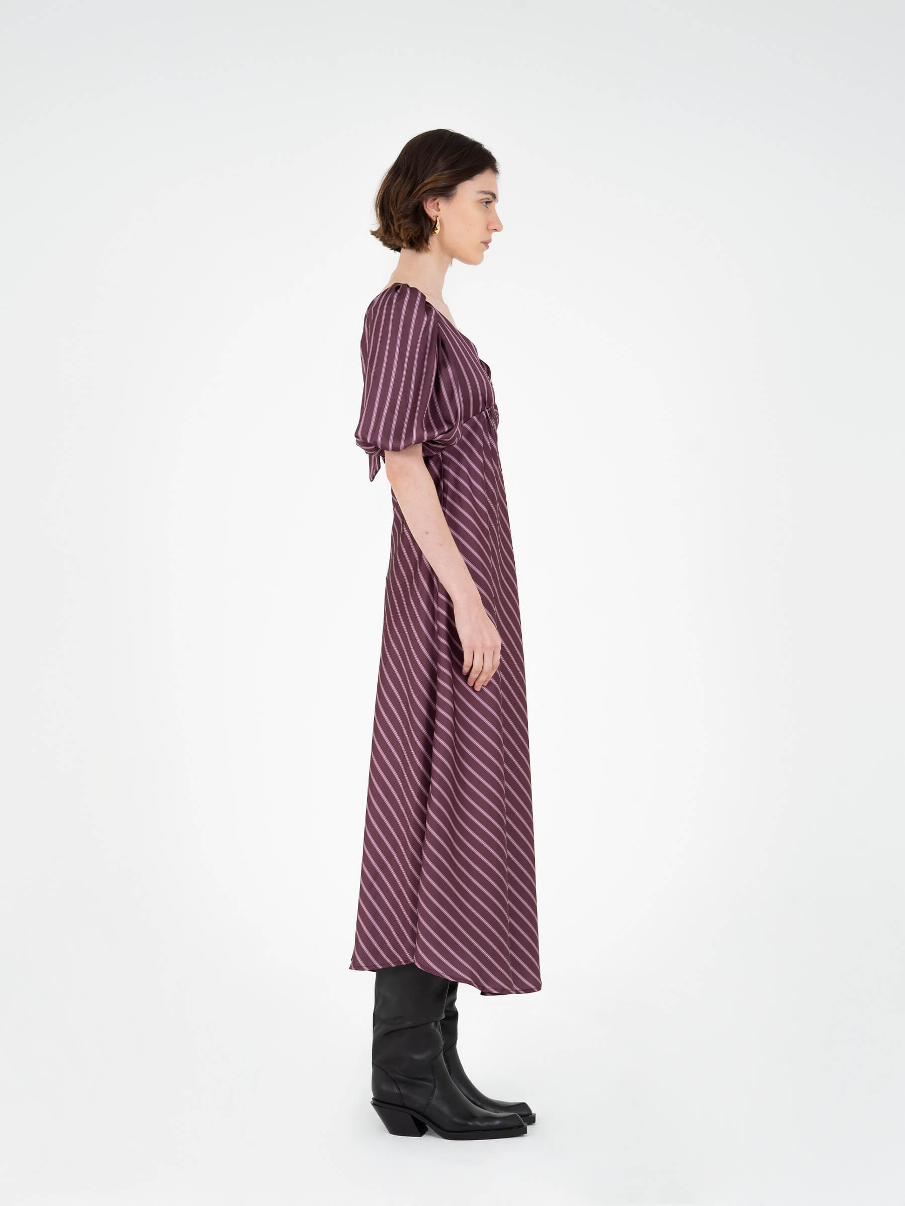 Soulful Striped Midi Dress vestidos