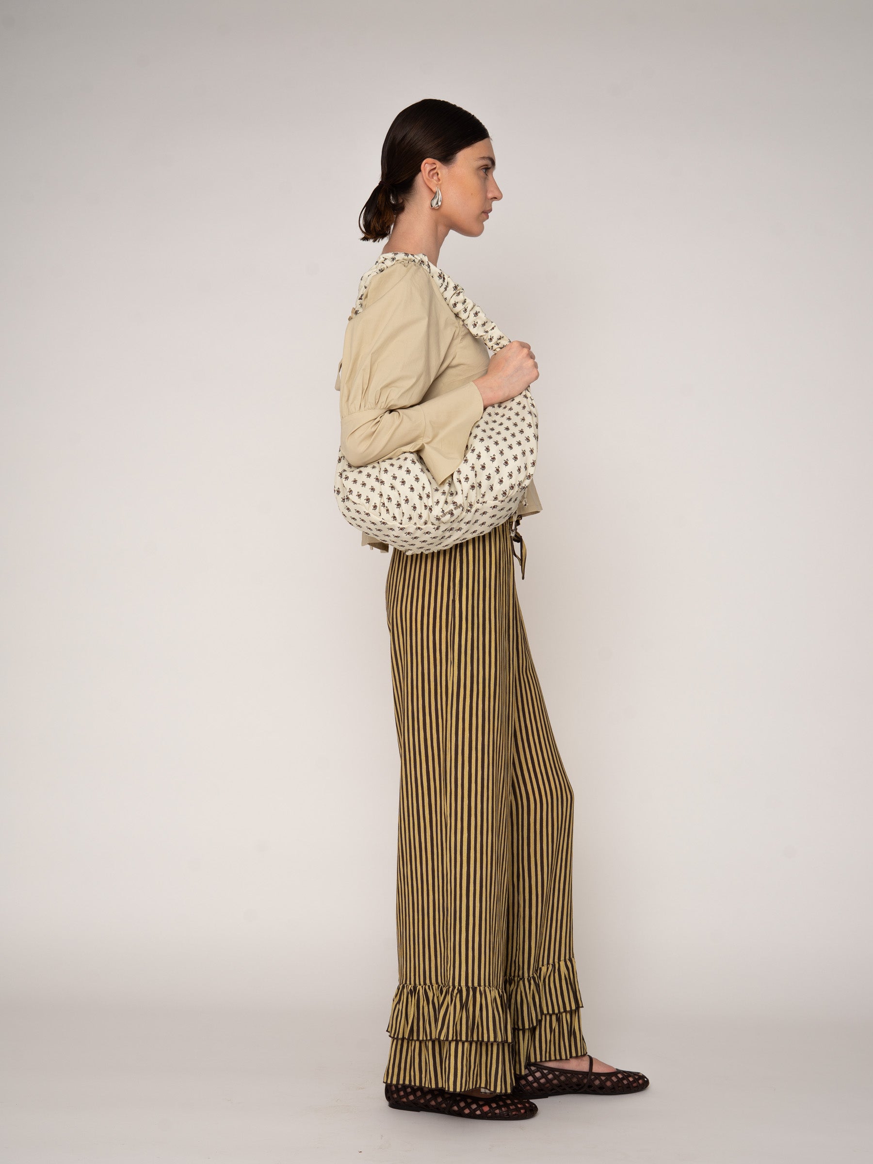 Sucrée Shore Shoulder Bag accesorios