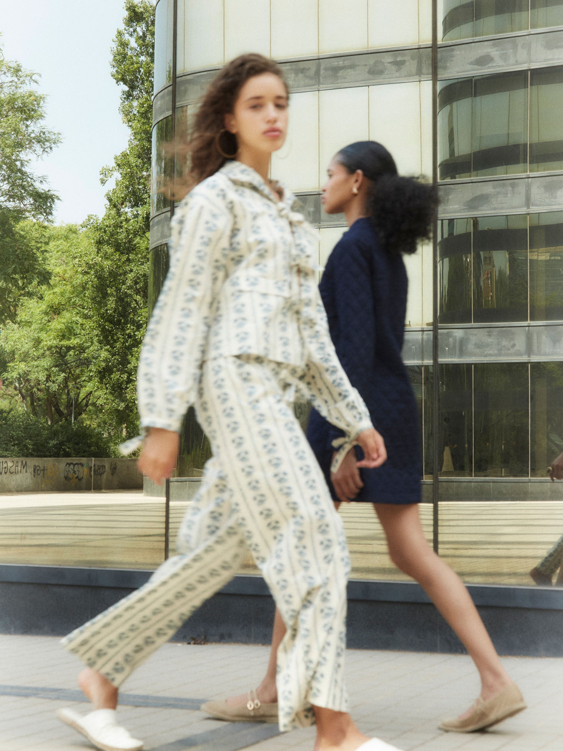 Tribeca Flower Print Pants pantalones