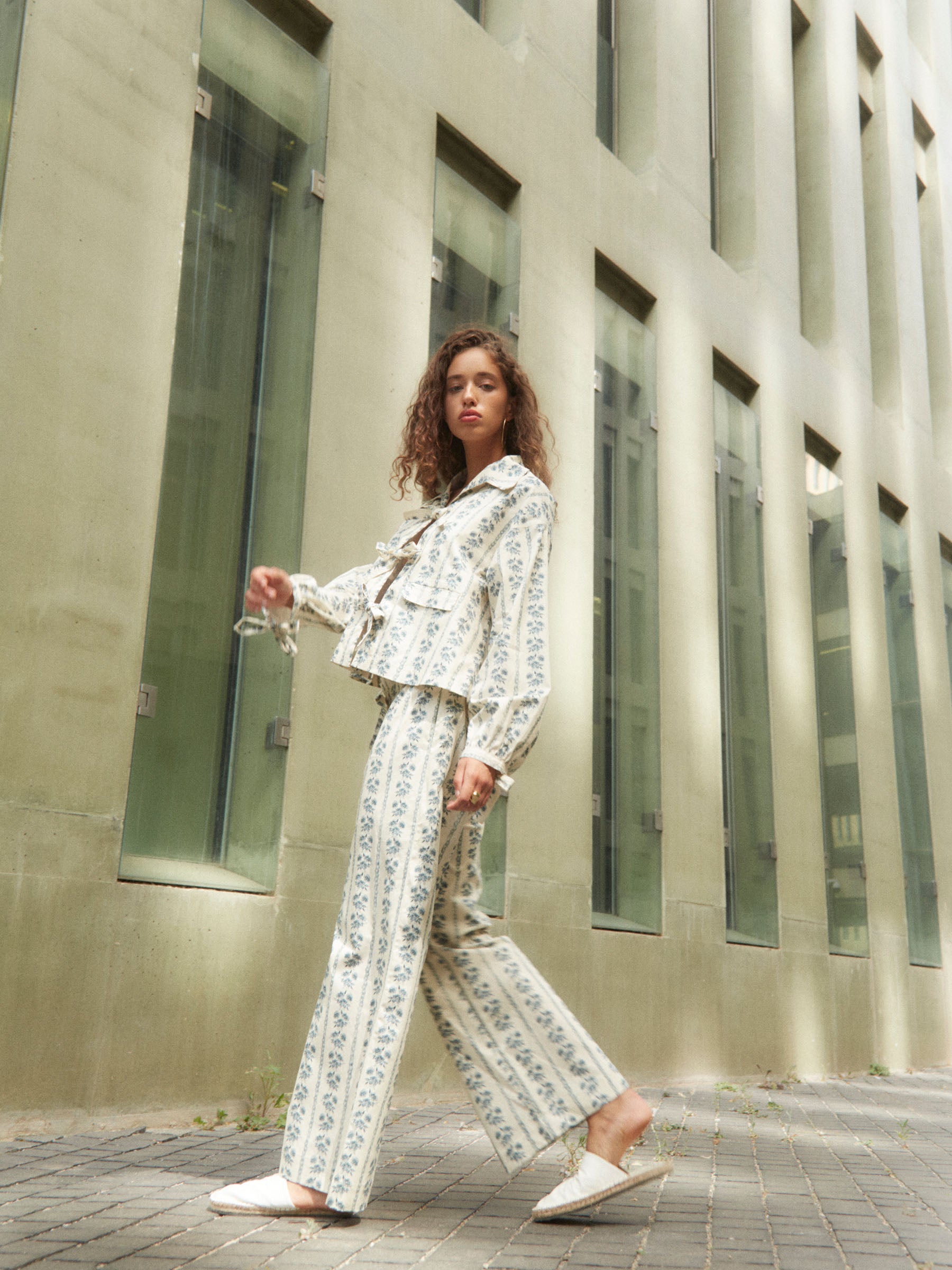 Tribeca Flower Print Pants pantalones