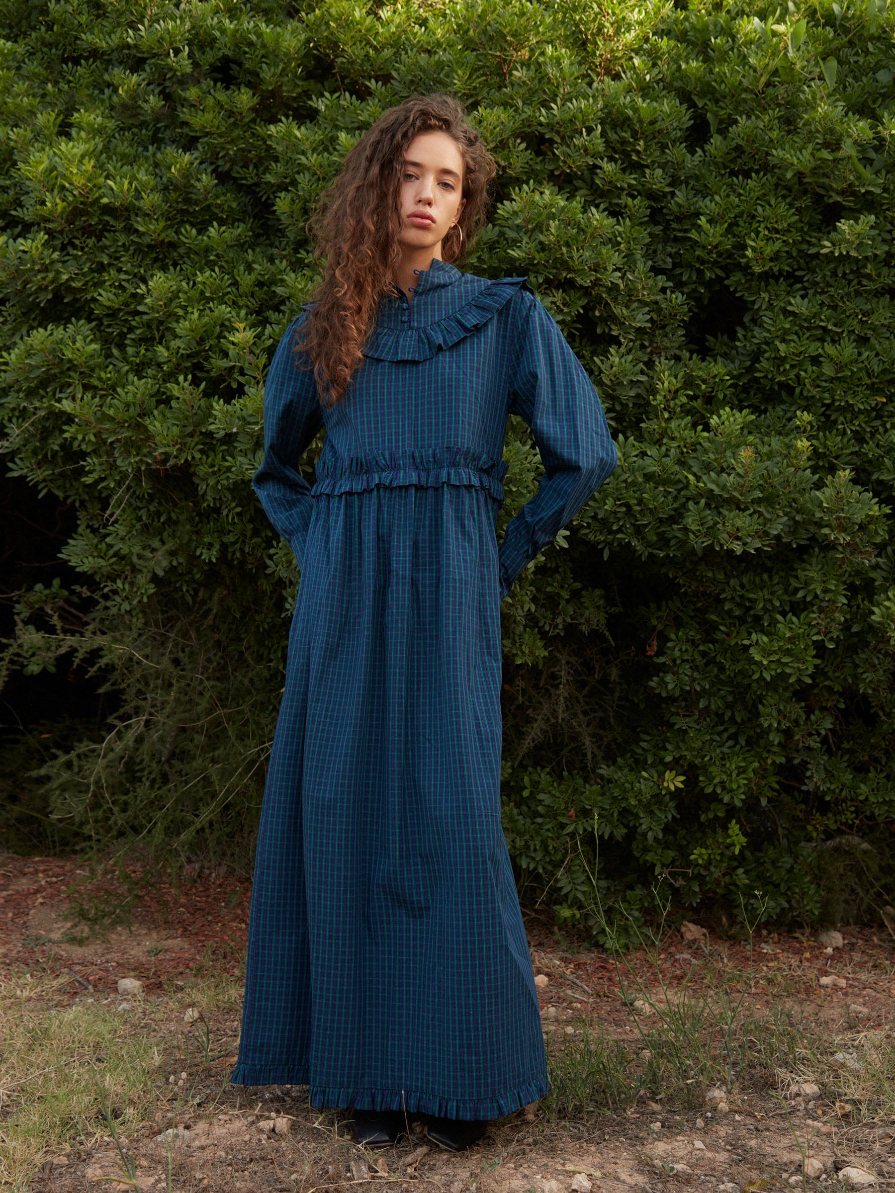 Blue tartan maxi dress with ruffles | CARMEN SAYS Blue tartan maxi dress with ruffles | CARMEN SAYS